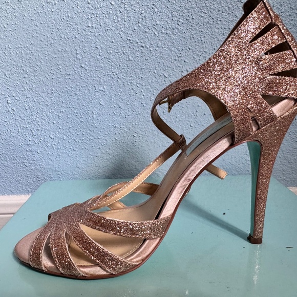 Betsy Johnson SB-TEE Champagne Size 7 - Picture 3 of 6